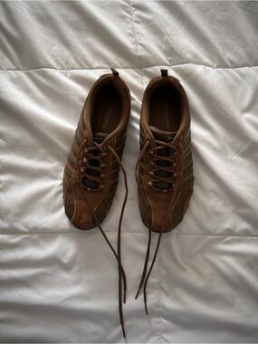 Skechers brown sneakers